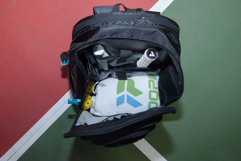 internal view of hoopis pickleball backpack